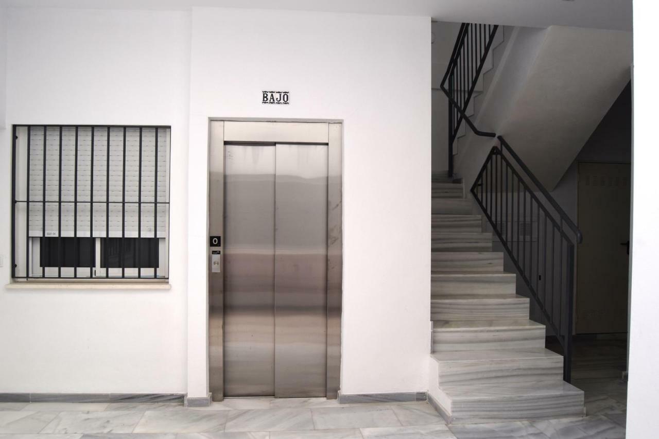 Pnp17 Bi Apartment เซบีญา ภายนอก รูปภาพ