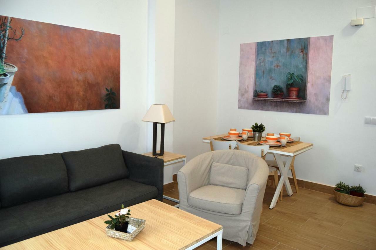 Pnp17 Bi Apartment เซบีญา ภายนอก รูปภาพ